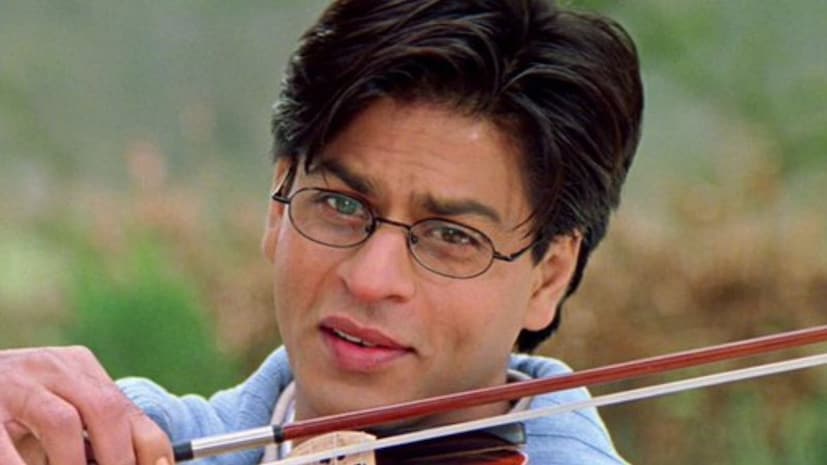 কিন্তু আপনি কি জানেন যে তিনি সেইসব ছবি নির্বাচন করেও তার দক্ষতা প্রমাণ করেছেন যেগুলো একসময় অন্যান্য বলিউড অভিনেতারা প্রত্যাখ্যান করেছিলেন। এবং তাঁর শক্তিশালী অভিনয়ের জন্য ধন্যবাদ যা ছবিটিকে বক্স অফিসে ব্লকবাস্টার হিট করে তুলেছিল। নীচের এই ধরনের ছবির তালিকাটি দেখুন।