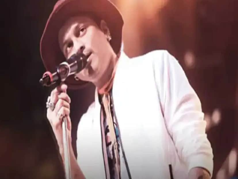 'এটি একটি সরল হত্যাকাণ্ড', অসমীয়া গায়কের মৃত্যুর বিষয়ে বলতে গিয়ে বলেন মুখ্যমন্ত্রী হিমন্ত বিশ্ব শর্মা। মুখ্যমন্ত্রী তাঁর অফিসিয়াল এক্স হ্যান্ডেলে ঘোষণার ভিডিওটি শেয়ার করেছেন।