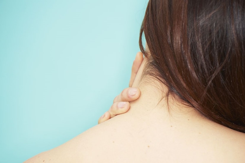 শারীরিক সম্পর্কের তীব্রতার সময় লাগামছাড়া উত্তেজনার বশে সঙ্গী বা সঙ্গিনীর শরীরে ফুটে ওঠে লভ বাইট বা হিকি৷ (Disclaimer: এই প্রতিবেদনটি কেবলমাত্র সাধারণ তথ্যের জন্য, তাই বিস্তারিত জানতে হলে সর্বদা বিশেষজ্ঞের পরামর্শ নিন।) শারীরিক সম্পর্কের তীব্রতার সময় লাগামছাড়া উত্তেজনার বশে সঙ্গী বা সঙ্গিনীর শরীরে ফুটে ওঠে লভ বাইট বা হিকি৷ (Disclaimer: এই প্রতিবেদনটি কেবলমাত্র সাধারণ তথ্যের জন্য, তাই বিস্তারিত জানতে হলে সর্বদা বিশেষজ্ঞের পরামর্শ নিন।)