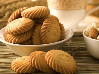 দীর্ঘদিন ধরে রেখে দেওয়া ডালে পোকা ধরবে না আর, বয়ামের বিস্কুট থাকবে মচমচে! ছোট্ট টিপস্