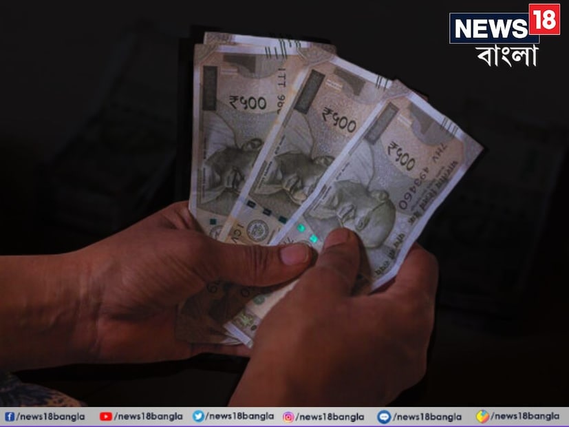 যদি ক্যামেরা কারও প্রিয় হয়, তাহলে ফটোগ্রাফি একটি দুর্দান্ত পার্শ্ব ব্যবসা হতে পারে। বিবাহ, অন্য অনুষ্ঠান বা পণ্যের শ্যুটিং উল্লেখযোগ্য আয় দিতে পারে। আবার Shutterstock বা Adobe Stock-এ নিজের ছবি বিক্রি করে প্যাসিভ ইনকাম করা যেতে পারে।