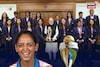 হাতে ট্রফি,গলায় মেডেল, মুখে হাসি, ভারতীয় মহিলা দলের সঙ্গে দেখা মোদির