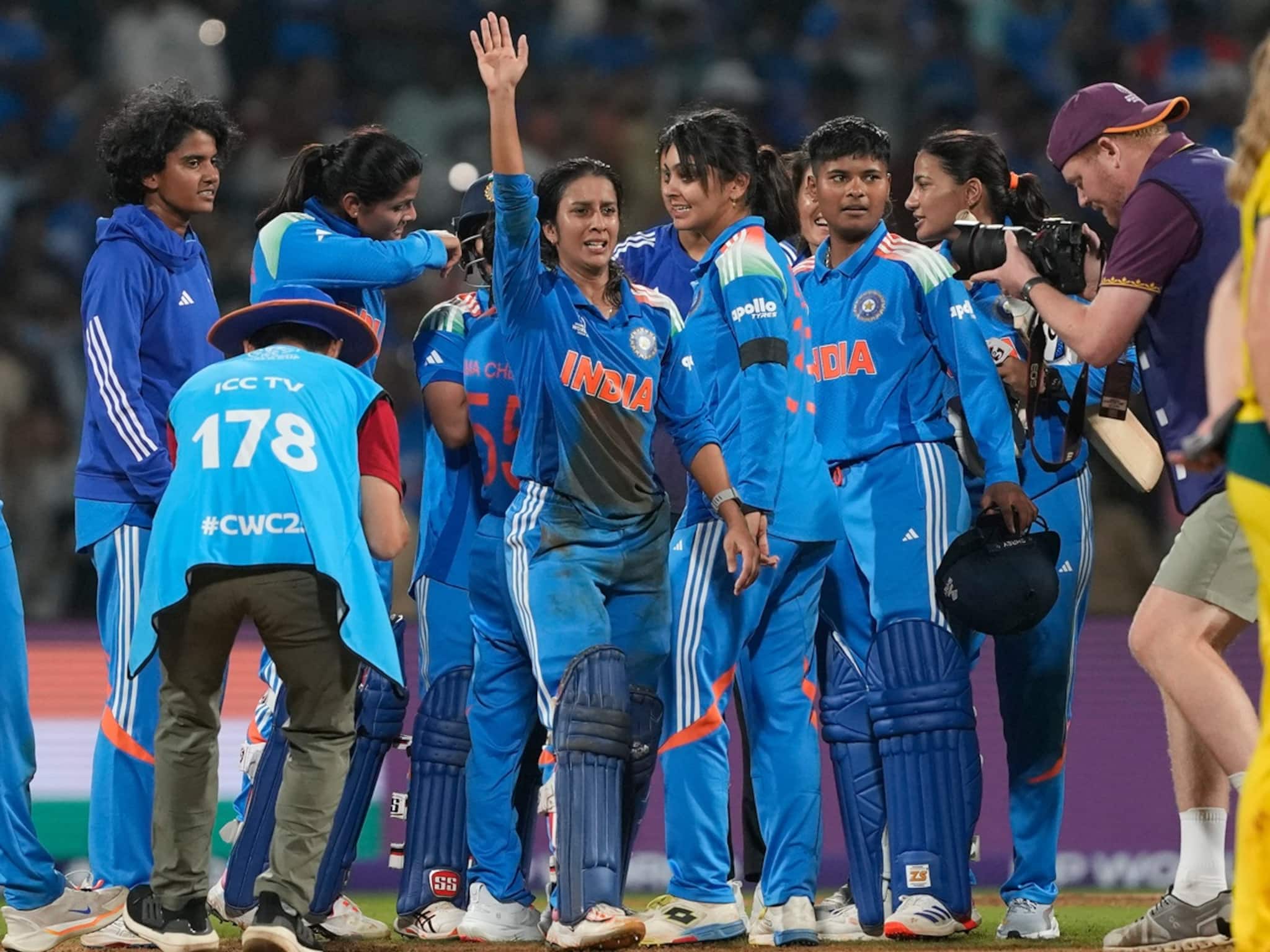 আজ ভারতীয় দলে একটাই বদল! বিশ্বকাপ ফাইনালে বাদ পড়বেন কোন তারকা?