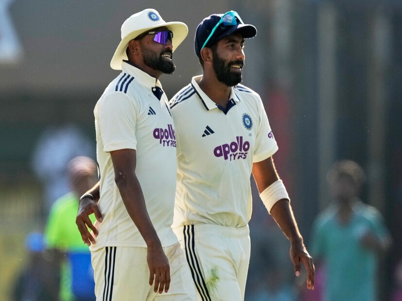 বোলিংয়ে কোনও প্রান্ত দেখা যায়নিব্যাটসম্যানদের মতো, বোলাররাও ভারতের পরাজয়ের অন্যতম বড় কারণ । প্রথম দুই দিন আফ্রিকান ব্যাটসম্যানরা ভারতীয় বোলারদের প্রতিহত করতে সমর্থ হয়েছিলেন। প্রথম ইনিংস দেখে মনে হচ্ছিল যেন বোলাররা পিচ থেকে কোনও সাহায্য পাচ্ছে না, কিন্তু তা হয়নি। আফ্রিকান বোলারদের পালা এলে তারা পরপর উইকেট নিতে থাকে। Photo- AP