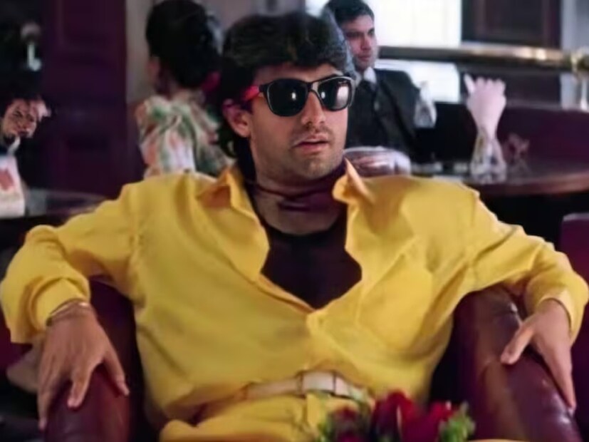 বলা হয়ে থাকে যে রঙ্গিলার মতো মিউজিক্যাল ছবি তৈরি করার সময়ে রাম গোপাল ভার্মা মণি রত্নমের রোজা ছবি দ্বারা গভীরভাবে প্রভাবিত হয়েছিলেন। ছবিতে আমির খান মুম্বইয়ের টাপোরি ভাষায় কথা বলেছিলেন। এই ভাষা শেখার জন্য তিনি মুম্বইয়ের বস্তিবাসীদের সঙ্গে প্রচুর সময় কাটিয়েছিলেন। আমির খান তাঁর চরিত্রের জন্য রাস্তার লোকেদের কাছ থেকে পোশাক ধার করেছিলেন, পুরনো পোশাকের বদলে তাঁদের নতুন পোশাক দিয়েছিলেন।