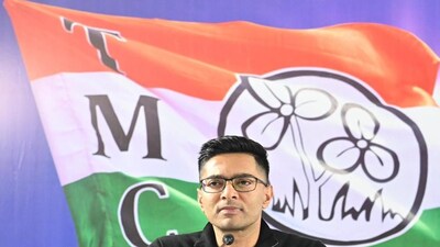 কী বার্তা অভিষেকের?