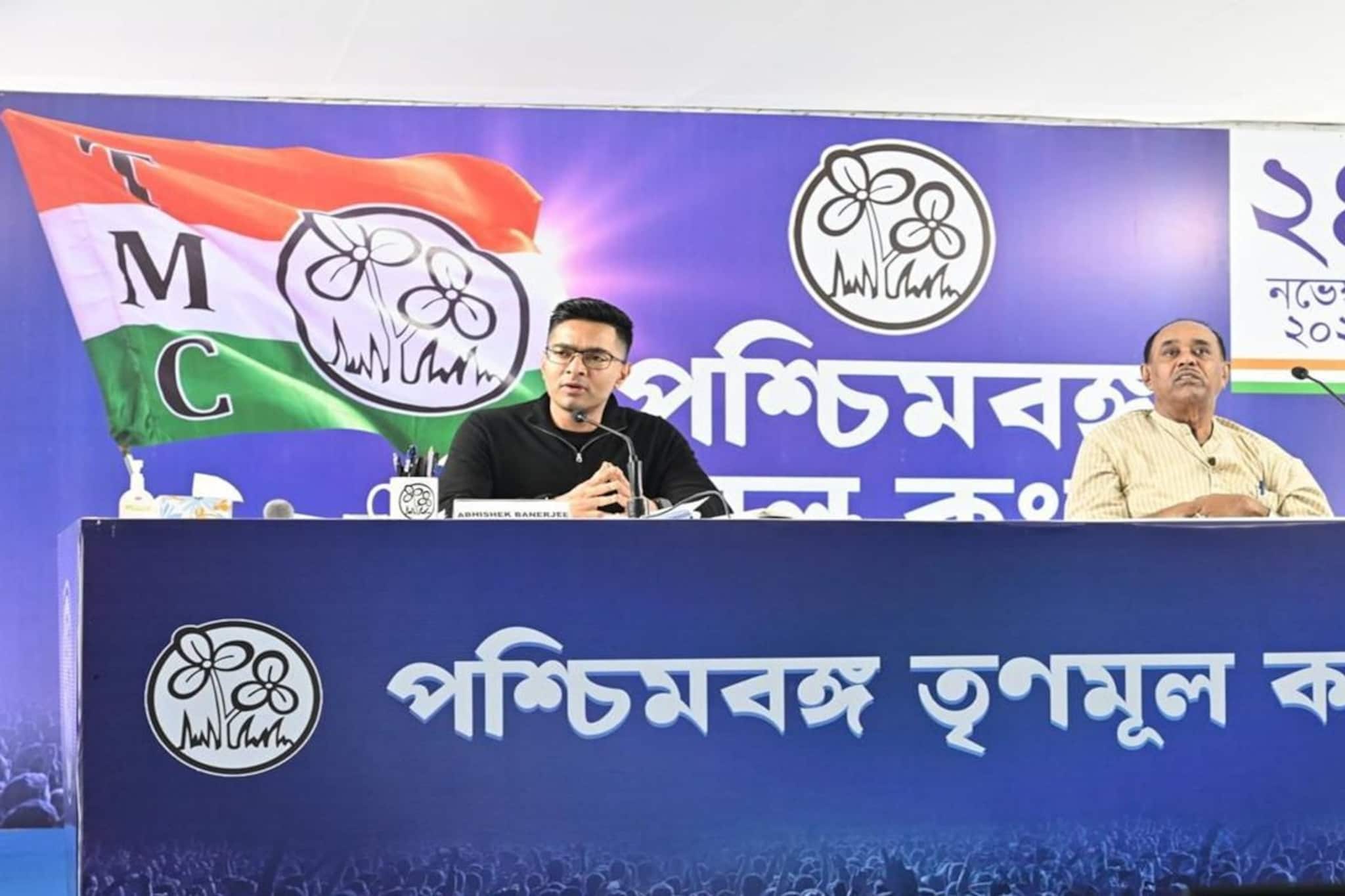 বুথে বুথে সভা করার নির্দেশ, পিছিয়ে থাকা বুথ চিহ্নিত করে জোরদার প্রচারে শাসক দল