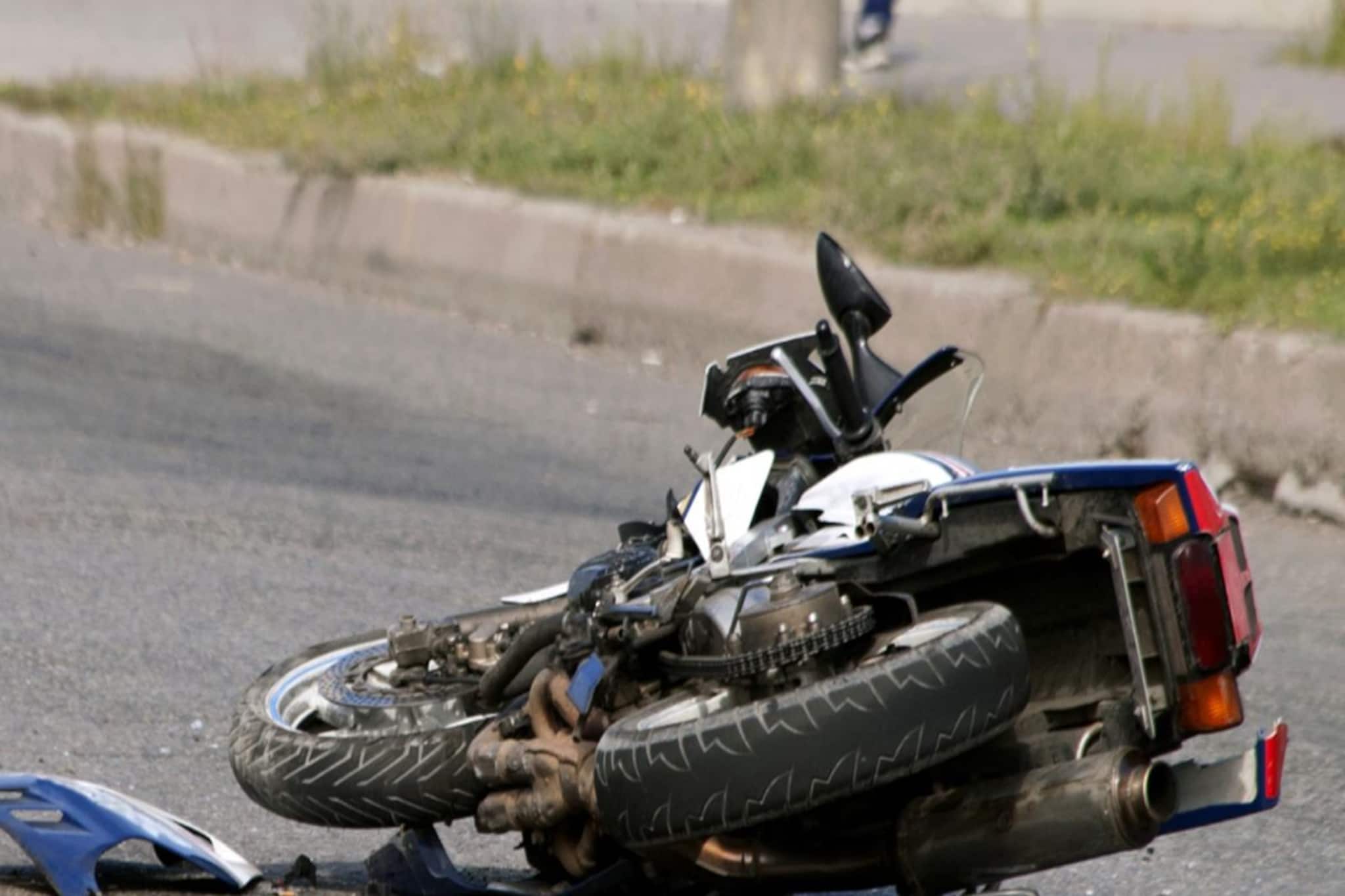 Bike Accident: ভয়াবহ দুর্ঘটনা! জয়পুরে মোটর সাইকেলকে ধাক্কায় ডাম্পারের, প্রাণ গেল দুই যুবকের