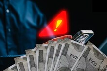 সোশ্যাল মিডিয়ায় টোপ! ৩৫ লক্ষ টাকা খোয়ালেন চিকিৎসক, প্রতারণার অভিযোগে গ্রেফতার ৫