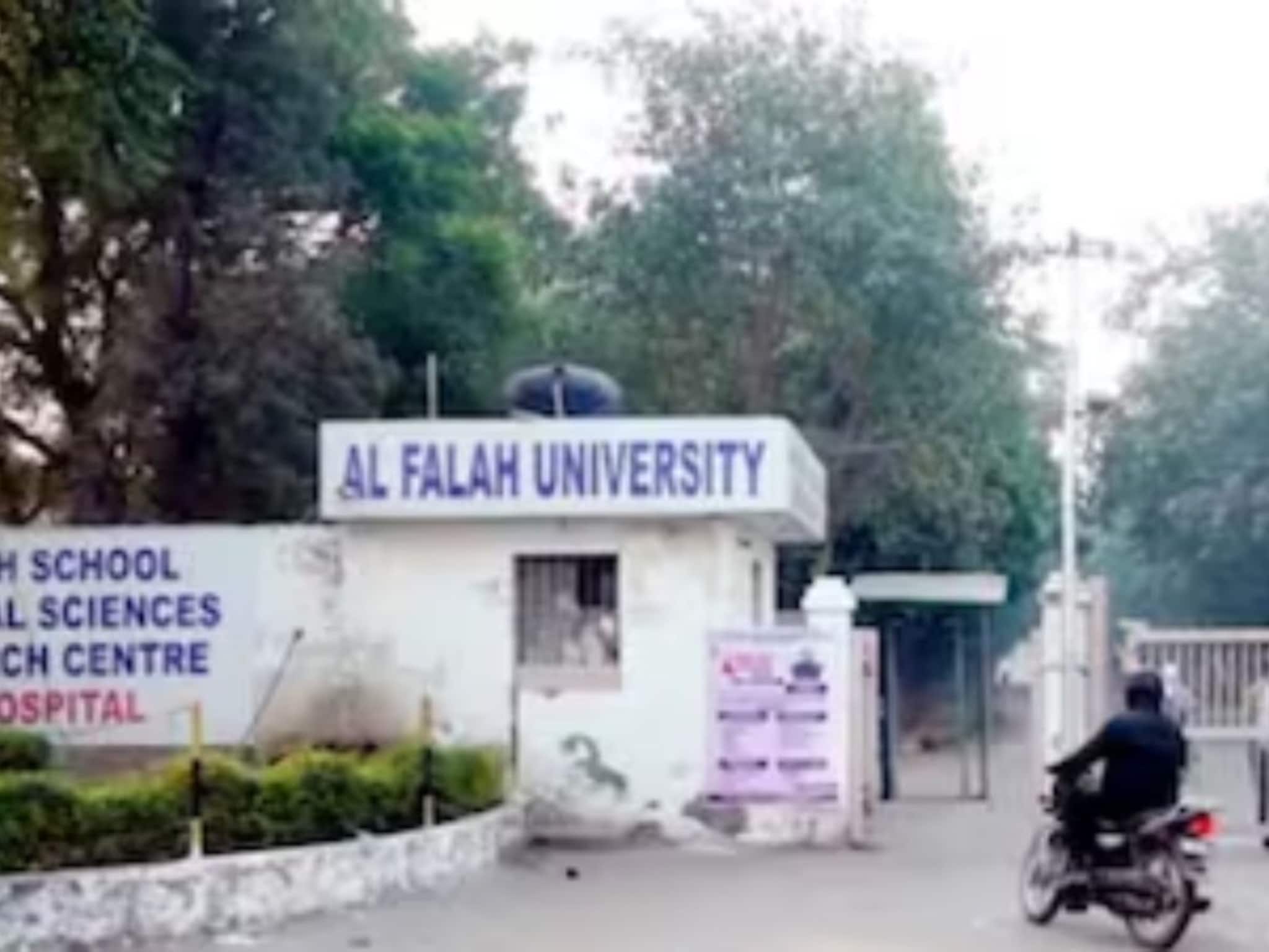 Al-Falah University: দিল্লি বিস্ফোরণ কাণ্ডে ফের নজরে আল ফালাহ্ বিশ্ববিদ‍্যালয়! ফরিদাবাদের ২৫ জায়গায় তল্লাশি ইডির