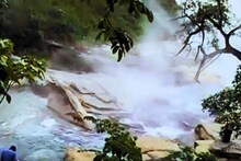 Amazon Jungle : পৃথিবীর সব থেকে রহস্যময় নদী! ৯৫°C তাপমাত্রায় ফোটে জল! কোনও প্রাণী পড়ে গেলে আর প্রাণ নিয়ে ফেরে না