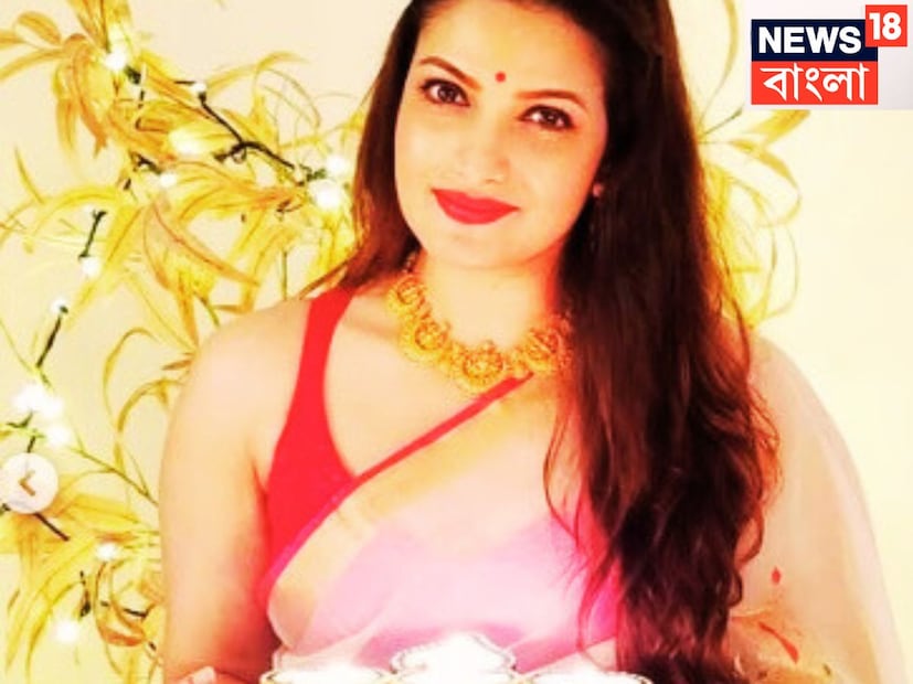 বর সুজিত প্রায় ২৮ বছর ধরে আমেরিকায় আছেন ৷ এরপরে ভারত ও আমেরিকায় মিলিয়ে মিশিয়ে থাকবেন তনুশ্রী এমনই জানা গিয়েছে ৷ ছবি সৌজন্যে ইনস্টাগ্রাম ৷