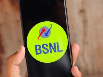 BSNL-এর সস্তার প্ল্যান! ৪০০ টাকার কমে প্রতিদিন ২জিবি হাইস্পিড ডেটা, ৫০ দিনের ভ্যালিডিটি
