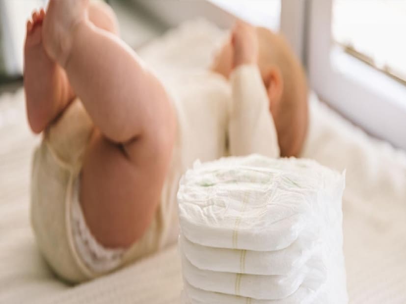 *শিশুদের মূত্রনালীর সংক্রমণ বোঝাঃ শিশুদের মূত্রনালীর সংক্রমণ আরেকটু বড় বাচ্চাদের বা প্রাপ্তবয়স্কদের তুলনায় ভিন্নভাবে দেখা দিতে পারে। লক্ষণগুলির মধ্যে জ্বর, বিরক্তি, কম খাওয়া বা দুর্গন্ধযুক্ত প্রস্রাব অন্তর্ভুক্ত থাকতে পারে। চিকিৎসাবিশেষজ্ঞরা জোর দিয়ে বলেন যে, শিশুদের ইউটিআই-এর তাৎক্ষণিক চিকিৎসা প্রয়োজন, কারণ চিকিৎসা না করলে সেই সংক্রমণ কিডনিতে চলে যেতে পারে এবং পাইলোনেফ্রাইটিসের মতো জটিলতা সৃষ্টি করতে পারে।