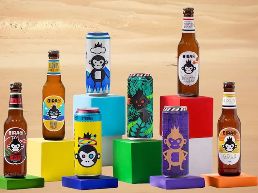 এক দশকেরও কম সময়ের মধ্যে বিরা ৯১ একটি আধুনিক বিয়ার ব্র্যান্ডে পরিণত হয়ে ওঠে। এর উজ্জ্বল লেবেল, কৌতুকপূর্ণ বানরের মাসকট এবং হালকা স্বাদ এটিকে তারুণ্য এবং শহুরে শীতল জনপ্রিয় পানীয়তে পরিণত করে। কিন্তু যে ব্র্যান্ডটি একসময় স্টার্ট-আপের দম্ভের প্রতীক ছিল, সেই একই ব্র্যান্ডটি এখন একটি তীব্র আর্থিক সঙ্কটের মুখোমুখি হচ্ছে, যা এর উৎপাদন বন্ধ করে দিয়েছে, কর্মচারীদের বিক্ষোভের সূত্রপাত করেছে এবং বিনিয়োগকারীদের মধ্যে প্রশ্ন তুলেছে কী ভুল হল।