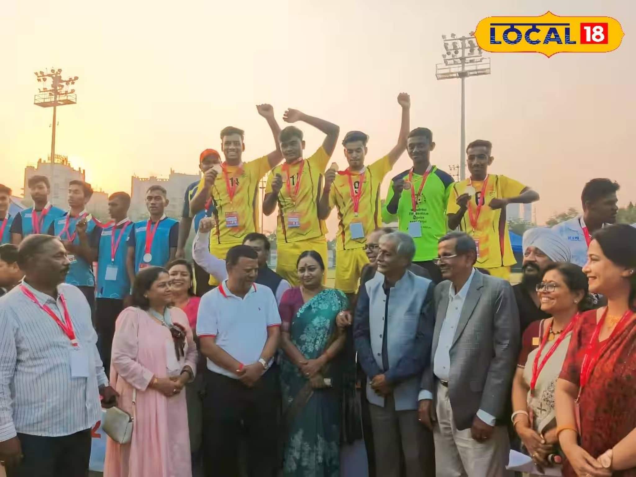 Birbhum News: জাতীয় স্তরের ফুটবল প্রতিযোগিতায় বীরভূমের খেলোয়াড়দের দাপট! সবাইকে টেক্কা দিয়ে চ্যাম্পিয়ন বাংলা, ঐতিহাসিক জয়ে গর্বিত সকলে