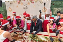 Cake Mixing: গঙ্গার মনোরম সৌন্দর্য আর শীতঋতুর উৎসবের আগমনী, কেক মিক্সিংয়ের অনাবিল আনন্দে শামিল হল কলকাতা