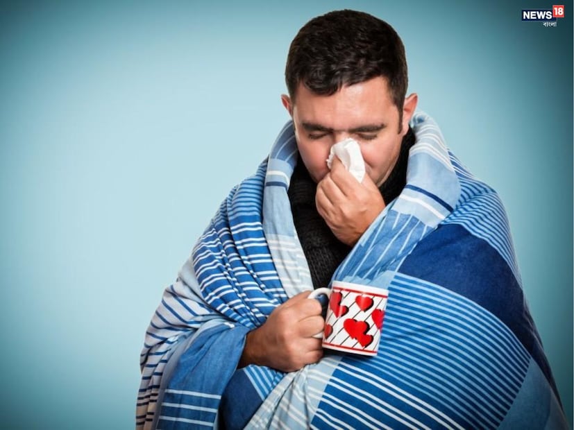 কবে খাবেন ও কীভাবে খাবেন?এই টোটকা রাতে ঘুমানোর আগে খাওয়াই সবচেয়ে ভাল। এতে সারারাত শরীরে তার ঔষধি গুণ কাজ করতে পারে। খাওয়ার পর জল বা খাবার না খাওয়ার পরামর্শ দেন বিশেষজ্ঞরা। কারণ পানীয় গ্রহণ করলে গুড়-হলুদের ক্ষারীয় উপাদানের প্রভাব কমে যায় এবং কার্যকারিতা হ্রাস পায়।