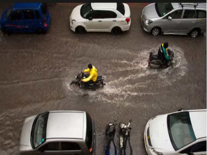 Chennai, Kanchipuram, Chengalpattu, Tiruvallur-এ কখন থেকে বৃষ্টি হবে? ৩০ তারিখে Chennai, Kanchipuram, Chengalpattu, Tiruvallur-এ ভালো বৃষ্টি হবে। কিছু জায়গায় ২৯ তারিখ থেকেই বৃষ্টি শুরু হবে।