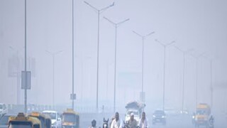 দিল্লির বায়ুদূষণে নাজেহাল শিশুরাও৷ ছবি- পিটিআই দিল্লির বায়ুদূষণে নাজেহাল শিশুরাও৷ ছবি- পিটিআই