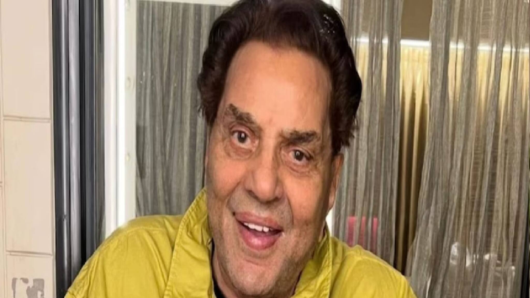 Dharmendra Last Post: ধর্মেন্দ্রর শেষ পোস্টে কার ছবি? কী লেখা? সাদা-কালো ছবি দেখে কেঁদে ভাসাচ্ছেন অনুরাগীরা