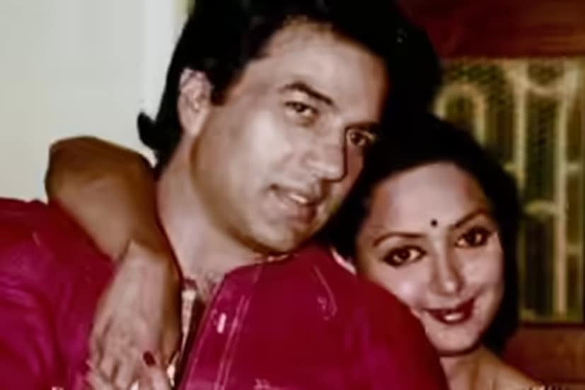 ধর্মেন্দ্রর মৃত্যু: সম্প্রতি স্বাস্থ্যগত জটিলতার কারণে ধর্মেন্দ্রকে দক্ষিণ মুম্বইয়ের ব্রিচ ক্যান্ডি হাসপাতালে ভর্তি করা হয়েছিল। যদিও তাঁকে ছেড়ে দেওয়া হয়েছিল, রিপোর্টে দাবি করা হয়েছিল যে শ্বাসকষ্টের কারণে তাঁকে ভেন্টিলেটরে রাখা হয়েছিল। উন্নতির লক্ষণ দেখা গেলেও কিংবদন্তি এই অভিনেতা ২৪ নভেম্বর, ২০২৫ তারিখে মারা যান। একই দিনে তাঁর শেষকৃত্যও অনুষ্ঠিত হয় এবং অমিতাভ বচ্চন, শাহরুখ খান এবং সলমন খান-সহ বেশ কয়েকজন বলিউড সেলিব্রিটি তাতে উপস্থিত ছিলেন। (Photo: Instagram)