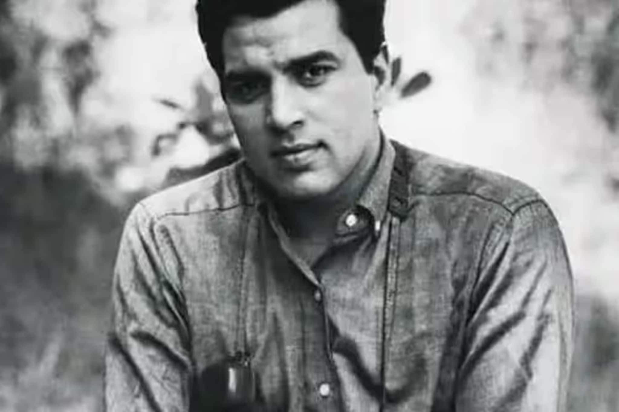 রোম্যান্স আর অ্যাকশনকে মিশিয়েছেন এক খাতে, রইল বলিউডের ‘হি-ম্যান’ ধর্মেন্দ্রর যাত্রাপথের ঝলক