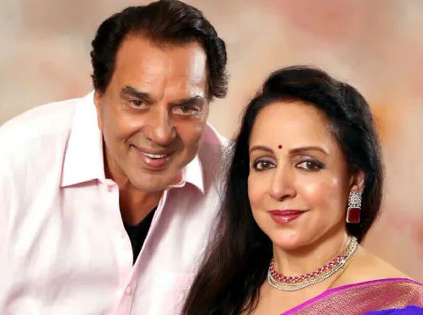 তাহলে, মথুরার প্রাক্তন সাংসদ এবং বলিউডের কিংবদন্তি অভিনেত্রী হেমা মালিনী কি আইনত ধর্মেন্দ্রের সম্পত্তিতে কোনও অংশ পাওয়ার যোগ্য? অবশ্যই- আইন বিশেষজ্ঞরা একমত যে তাঁর প্রথম স্ত্রী প্রকাশ কৌর, তাঁর প্রথম বিবাহের দুই ছেলে ও দুই মেয়ে এবং তাঁর দ্বিতীয় বিবাহের দুই মেয়েও ধর্মেন্দ্রের সম্পত্তিতে অংশ পাওয়ার অধিকারী।