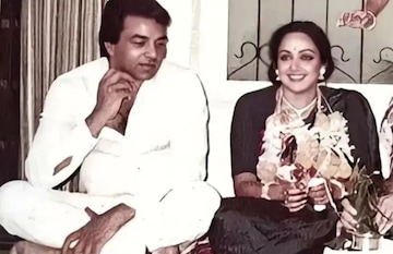 দরকার ছিল এক চিমটি সিঁদুর আর ভালবাসা, সম্পত্তি-টাকা নয়, ধর্মেন্দ্রকে বিয়ে নিয়ে হেমা মালিনী দরকার ছিল এক চিমটি সিঁদুর আর ভালবাসা, সম্পত্তি-টাকা নয়, ধর্মেন্দ্রকে বিয়ে নিয়ে হেমা মালিনী