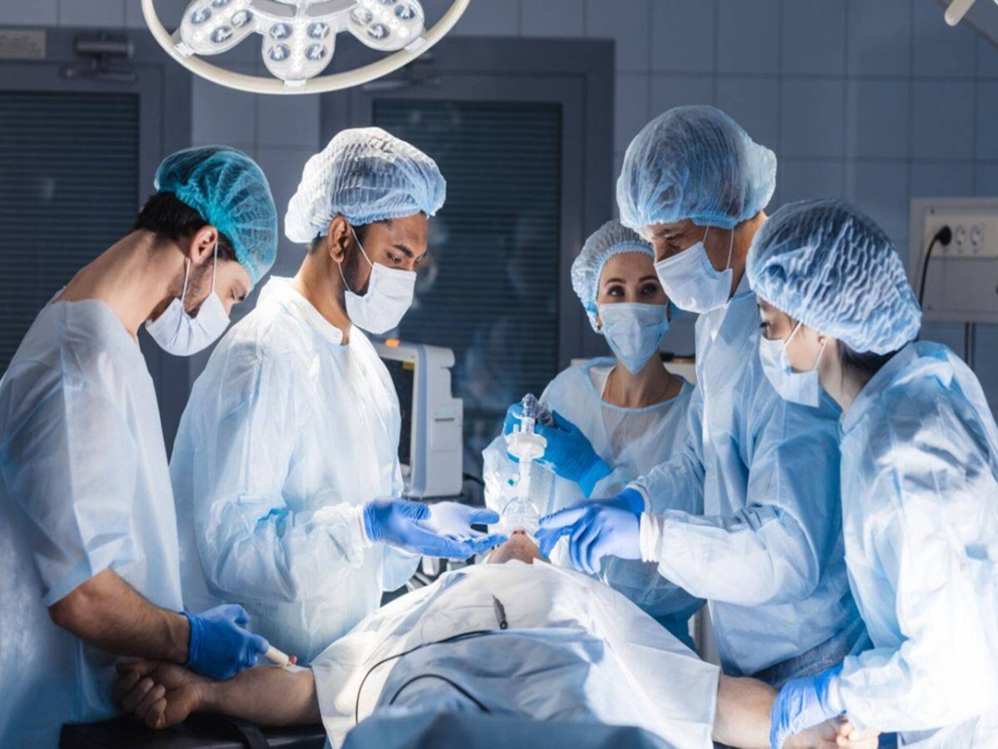 World’s First Transatlantic Surgery: বিশ্বে প্রথম...! ৬,৪০০ কিমি দূরে বসে সফল অস্ত্রোপচার! চিকিৎসা বিজ্ঞানে বিরাট সাফল্য, জানুন