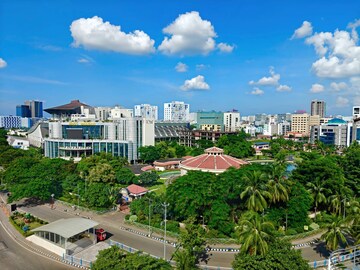 বৃষ্টির পূর্বাভাস নেই রাজ্যে, তাপমাত্রা নেমেছে স্বাভাবিকে, শীতের আমেজ মিলবে কবে দেখে নিন বৃষ্টির পূর্বাভাস নেই রাজ্যে, তাপমাত্রা নেমেছে স্বাভাবিকে, শীতের আমেজ মিলবে কবে দেখে নিন