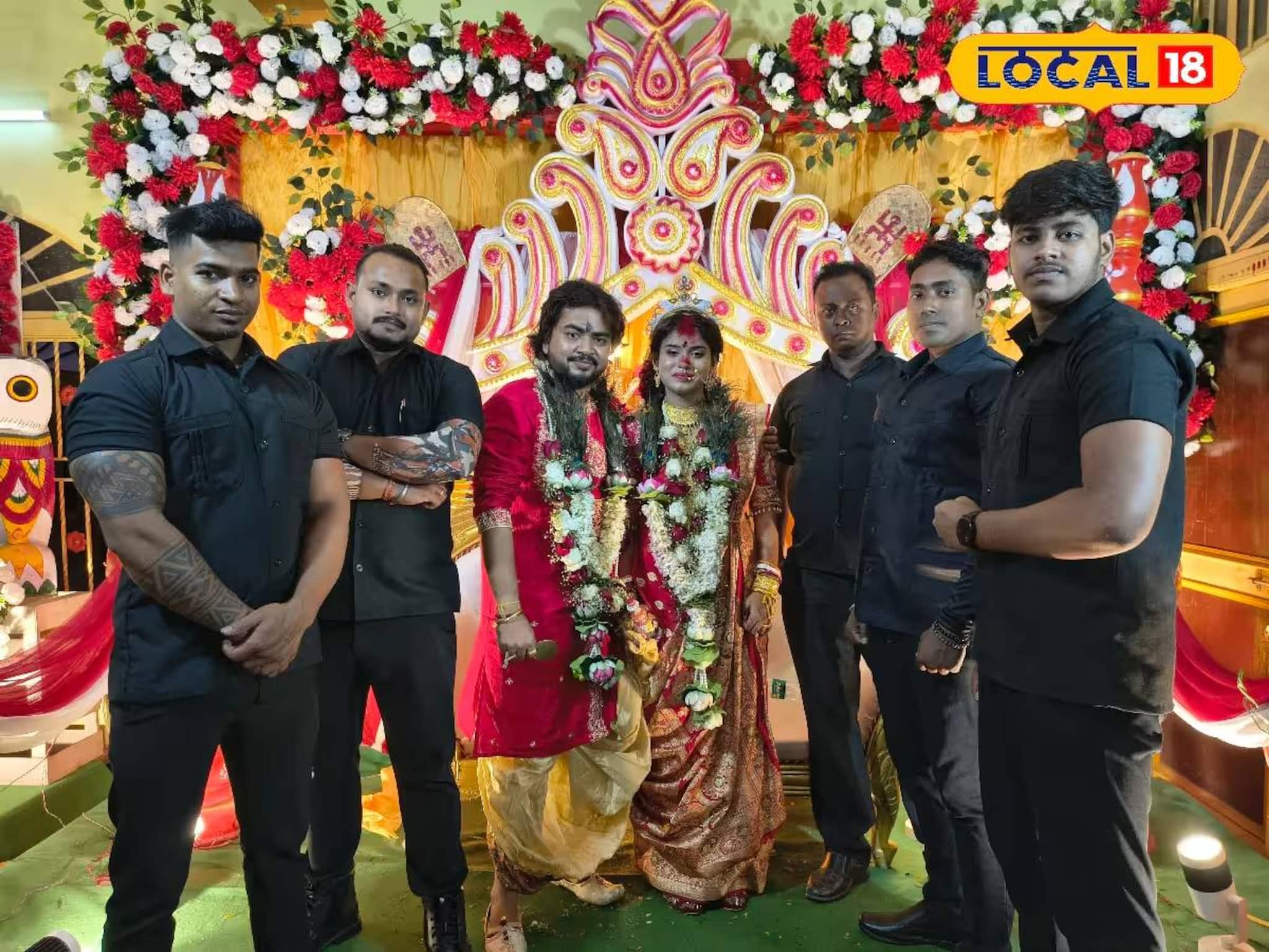 East Bardhaman News: বাঙালি বিয়েতে নতুন ট্রেন্ড! বরের সুরক্ষায় আনা হল বাউন্সার বাহিনী, তাকিয়ে দেখল কাটোয়া শহর