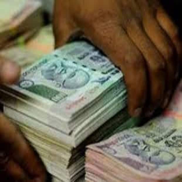 মোট ইস্যুর সামগ্রিকের থেকে কম হবে, ৭৫ শতাংশ কিউআইবিস সংরক্ষিত নিয়ম ৷ সর্বাধিক ১৫ শতাংশ NIIs-এর জন্য ৷ সর্বাধিক ১০ শতাংশ রিটেল বা খুচরো বিনিয়োগকারীদের জন্য ৷ প্রতীকী ছবি ৷