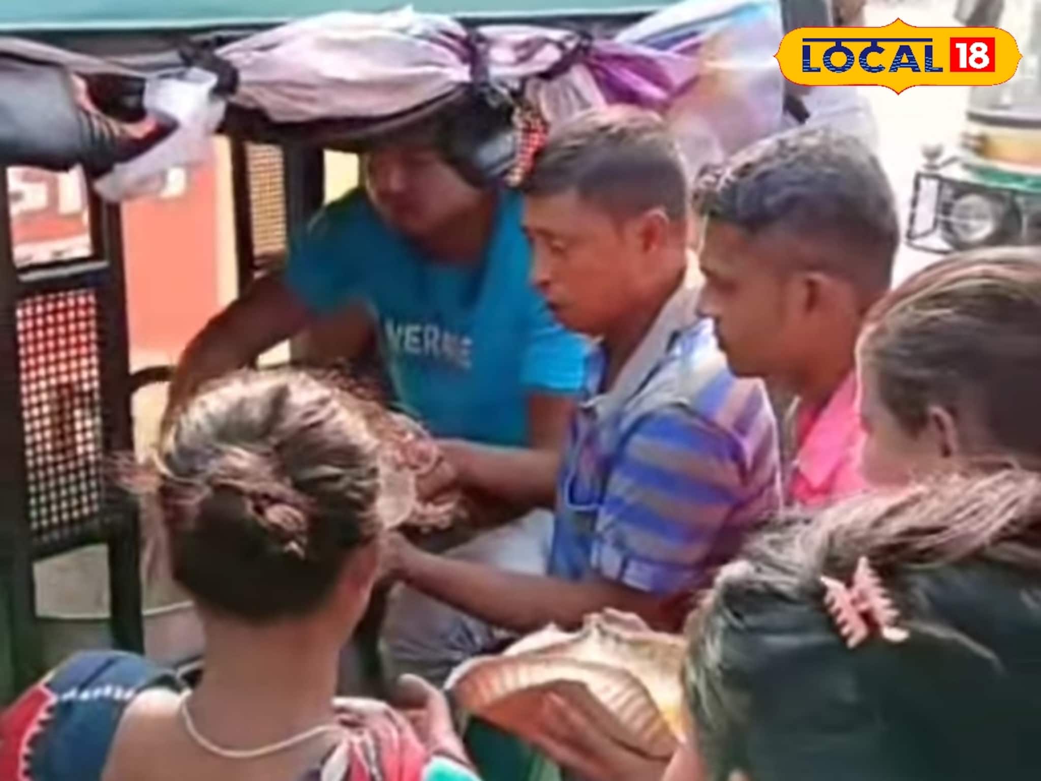 North 24 Parganas News: লজ্জা নয়, নিমন্ত্রণ! বসিরহাটের ঘোষ বাড়িতে বিনামূল্যে দুপুরের ভাত, অনাহার ঘোচাতে মন ছুঁয়ে যাওয়া উদ্যোগ