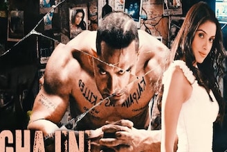 অ্যাকশন ছবির শেষ দৃশ্য বার বার দেখেছে সবাই,ব্লকবাস্টার ছবি বলিউডে আয়ে নতুন রেকর্ড গড়েছিল