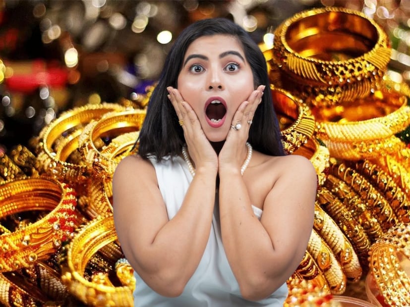 অনেক বিশেষজ্ঞই মনে করছেন, যাঁরা বিয়ে বা ব্যক্তিগত বিনিয়োগের জন্য সোনা কেনার পরিকল্পনা করছেন, তাঁদের জন্য এখনই একটি সুযোগের সময়। দাম কম থাকাকালীন কেনা হলে ভবিষ্যতে দাম বাড়লে ভাল রিটার্ন পাওয়ার সম্ভাবনাও থাকে।