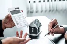 প্রথম House Loan চালু থাকার সময়েই কি দ্বিতীয় গৃহঋণ নেওয়া উচিত? বিশেষজ্ঞরা কী বলেন?
