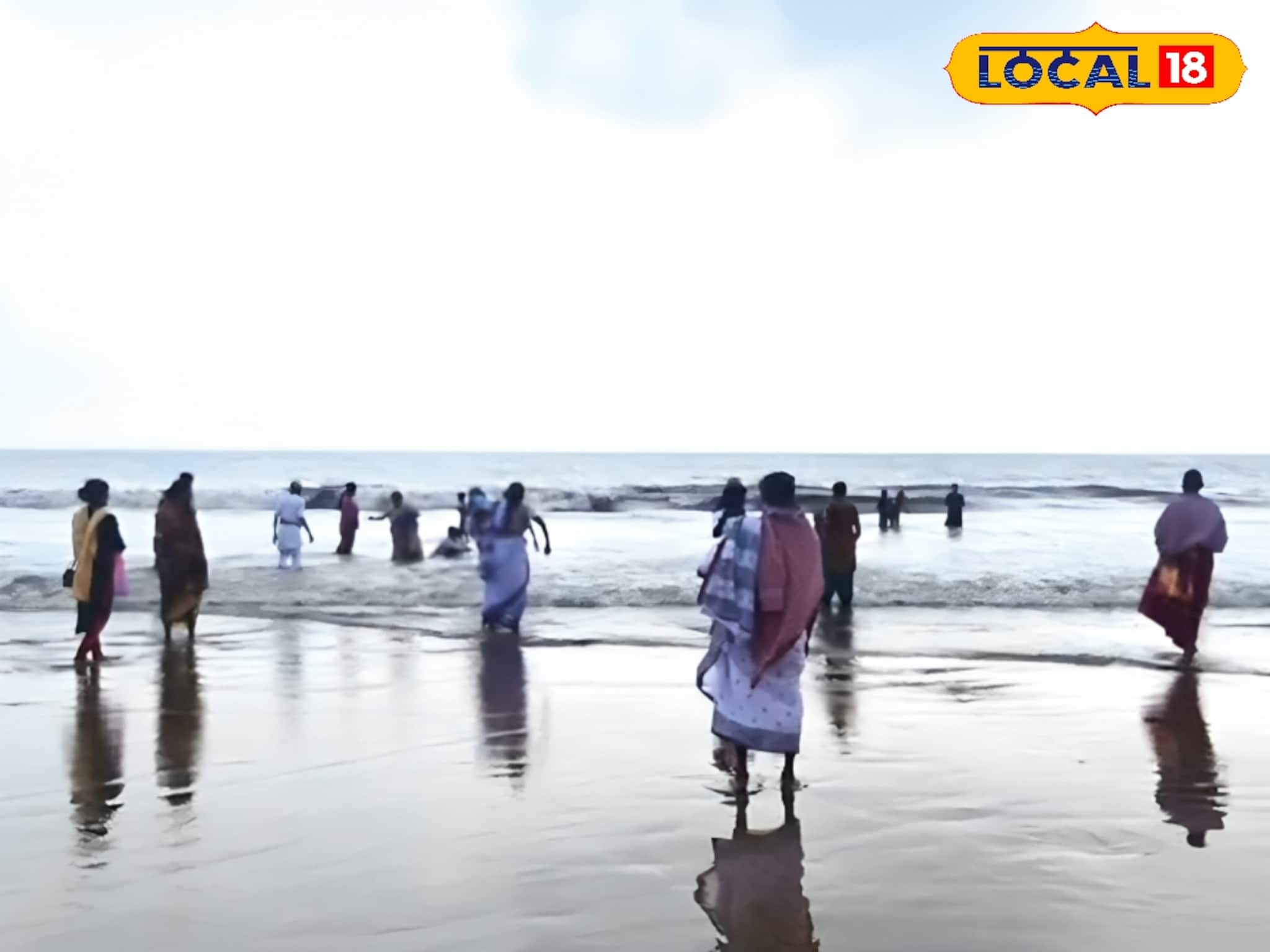 Sea Bathing In Digha: দিঘার সমুদ্রে এক ভিন্ন দৃশ্য! শতাধিক বৃদ্ধ-বৃদ্ধা সমুদ্রস্নানে খুঁজে পেলেন তাদের হারান যৌবন