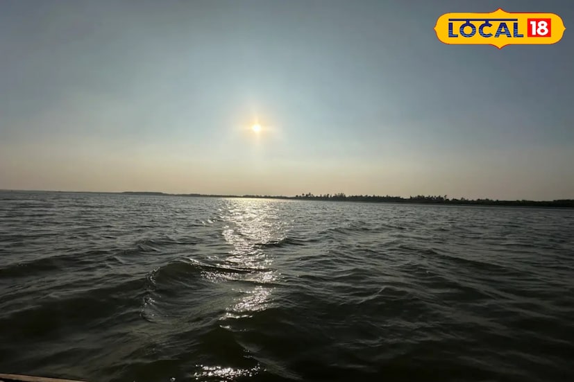 *লালগঞ্জে আসলে থাকা-খাওয়া সবকিছু মিলিয়ে খরচ পড়বে মাথাপিছু ১২০০-১৩০০ টাকার কাছাকাছি। সমুদ্রের ধারের সুমিষ্ট বাতাসে মন ভাল হয়ে যাবে আপনার। সকালে আর বিকেলে এখানে মনোরম থাকে আবহাওয়া।