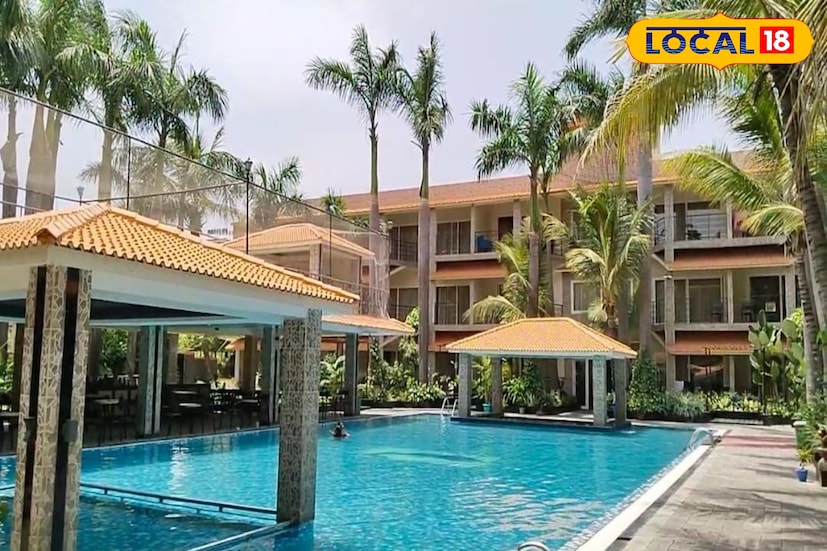 হোটেল অ্যাসোসিয়েশনের তরফ থেকে আরও জানা যায় যদি আপনি ২৫ ডিসেম্বর অথবা ২০২৬ এর ১ জানুয়ারি তারাপীঠ ভ্রমণের জন্য আসেন আর এখন থেকে হোটেল বুকিং করে রাখেন তাহলে বিভিন্ন হোটেলে প্রায় ৪০% পর্যন্ত ছাড় পেয়ে যেতে পারেন। তাই আজই আপনার পছন্দের হোটেলে অগ্রিম বুকিং করে রাখতে পারেন। (ছবি ও তথ্য: সৌভিক রায়)