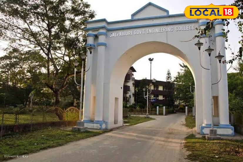 কলেজের অধ্যক্ষ বলেন, “আমাদের ছাত্রছাত্রীদের বিশ্বমানের সংস্থায় সুযোগ পাওয়া শুধু প্রতিষ্ঠানের পাশাপশি গোটা উত্তরবঙ্গের গর্ব।” মেধা, অধ্যবসায় আর আত্মবিশ্বাস...এই তিন অস্ত্রেই তানিয়া বন্দ্যোপাধ্যায় প্রমাণ করলেন, স্বপ্ন যদি বড় হয়, তবে ছোট শহর থেকেও পৌঁছানো যায় বিশ্বের দরজায়!