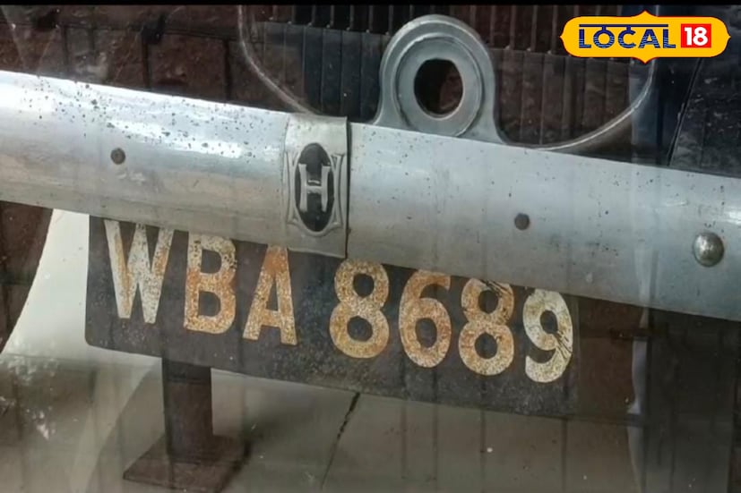 কলকাতার পার্ক স্ট্রিটের একটি শোরুম থেকে একই মডেলের দুটি গাড়ি কেনা হয়েছিল। একটি জোড়াসাঁকোয় থাকত, অন্যটি বোলপুর শান্তিনিকেতনে৷ কবিগুরু রবীন্দ্রনাথ ঠাকুর শান্তিনিকেতনের গাড়িটিতেই বেশি চড়েছেন৷ তবে কবিগুরু নিজে গাড়ি চালাতে জানতেন না। গাড়িটি চালাতেন রবীন্দ্রনাথ ঠাকুরের পুত্র রথীন্দ্রনাথ ঠাকুর।