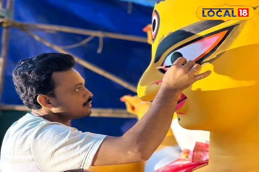 পুজো আরম্ভ সকাল ৮ টায়। পুজোর আরতি শুরু সকাল ১১:০০ টায়। পুষ্পাঞ্জলি বেলা বারোটায়। বলিদান বেলা ১২:৩০ মিনিটে। মায়ের ভোগ ও আরতি বেলা একটার সময়। হোম সমাপন শুরু দুপুর দুটোয়। মায়ের সন্ধ্যা আরতি ৬:৩০ মিনিটের পর।