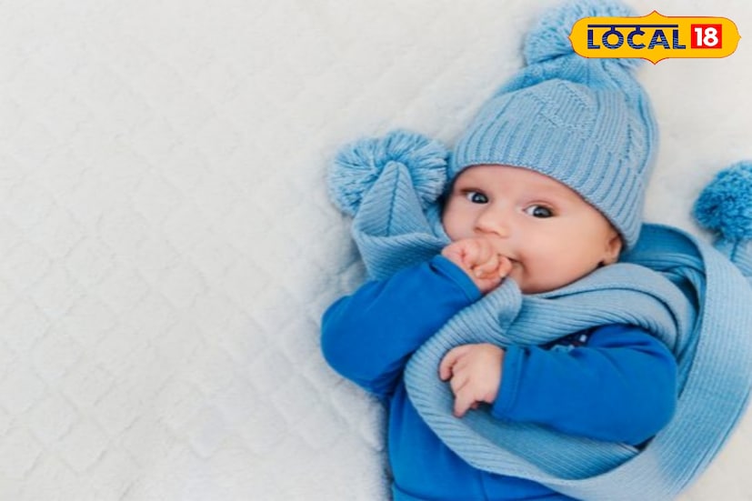 নবজাতক শিশুরোগ বিশেষজ্ঞ ডাঃ সৌমিক দাস জানিয়েছেন, শীতকালে বাইরে যেতে হলে সঠিক ও উপযুক্ত পোশাক নির্বাচন করুন।শিশুকে টুপি, মোজা, মিটেনস পরান, এমনকি রাতেও এই পোশাকেই রাখুন। তবে শীত থেকে বাঁচাতে গিয়ে অতিরিক্ত জামা কাপড় পরিয়ে ফেলবেন না।