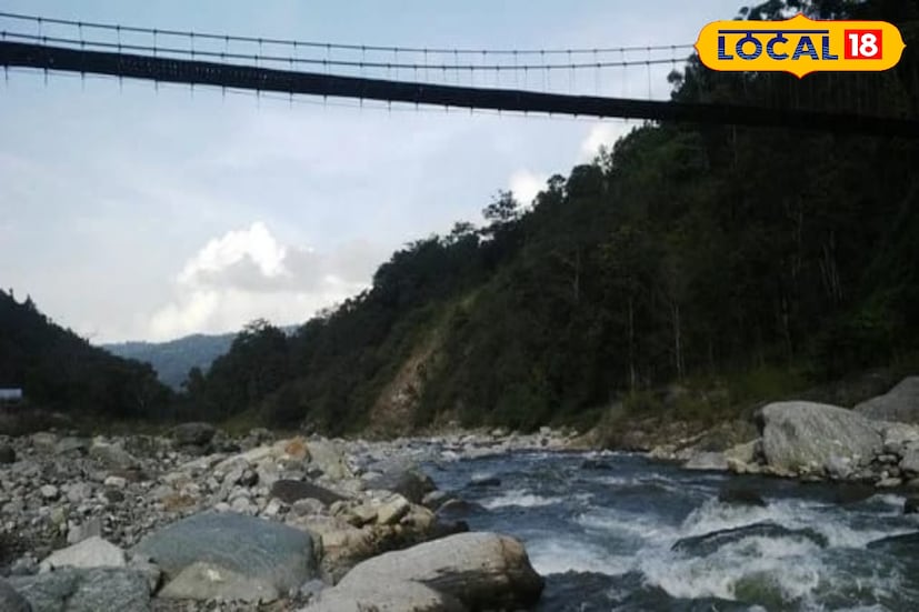 ভোরের আলোয় বরফে মোড়া পাহাড়ের সোনালি আভা দেখতে প্রতিদিনই ভিড় করেন পর্যটকেরা। বিদ্যাং-এ থাকার ব্যবস্থা সাধারণত হোমস্টে-ভিত্তিক। স্থানীয় মানুষদের আতিথেয়তাই এখানে ভ্রমণ অভিজ্ঞতার প্রধান সৌন্দর্য। অর্গানিক শাকসবজি, বাড়িতে তৈরি গরম খাবার, কাঠের আগুনের ধারে গল্প—সব মিলিয়ে যেন পুরোনো দিনের পাহাড়ি জীবনের স্বাদ মেলে। 