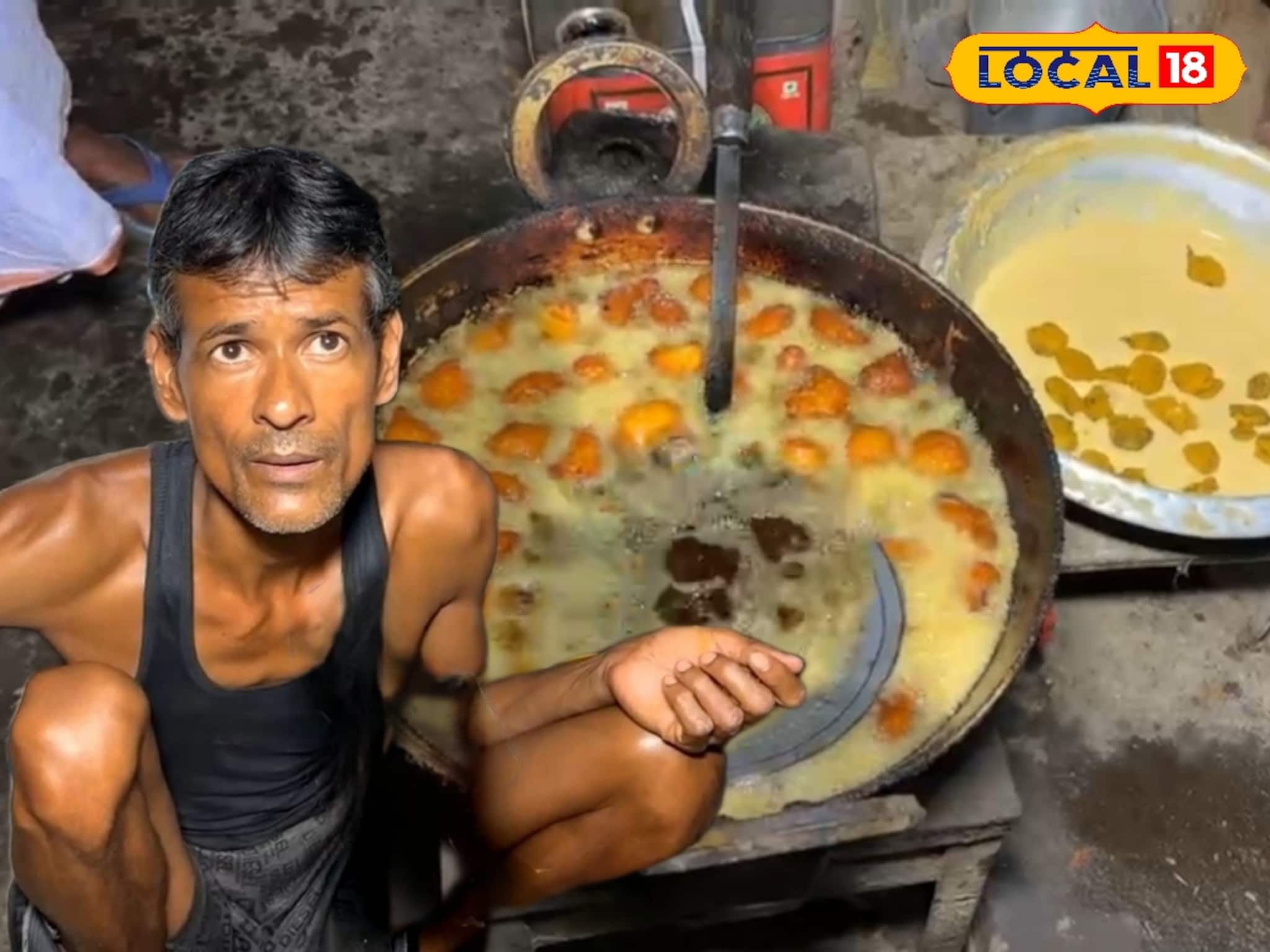 Birbhum News: অগ্নিমূল্যের বাজারেও মাত্র ১ টাকায় চপ! মায়ের ইচ্ছায় ঐতিহ্য ধরে রাখলেন বীরভূমের দিলীপ দে