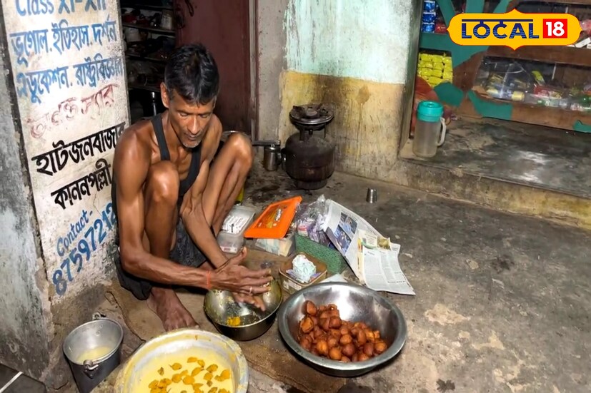 কোমাগ্রাম হাইস্কুলের সামনে দিলীপবাবুর ছোট্ট দোকান। ৩০-৩২ বছর ধরে চলছে এই দোকান। তিনি জানালেন, 