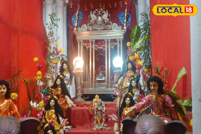 আন্দুল কুন্ডু চৌধুরী বাড়ির রাসে অন্যতম আকর্ষণ ইলেকট্রিক মডেল। অন্যান্য বছরের তুলনায় এবার আরও সাতটি ইলেকট্রিক মডেল সংখ্যা বেড়েছে, ফলে এতে মানুষ আরও উৎসাহিত। ঐতিহ্যবাহী এই বাড়ি রাস উপলক্ষে আকর্ষণীয়ভাবে সেজে ওঠে কুন্ডু চৌধুরী বাড়ি। প্রায় ১২ দিনব্যাপী রাস প্রতিদিন হাজার হাজার মানুষ আসেন।