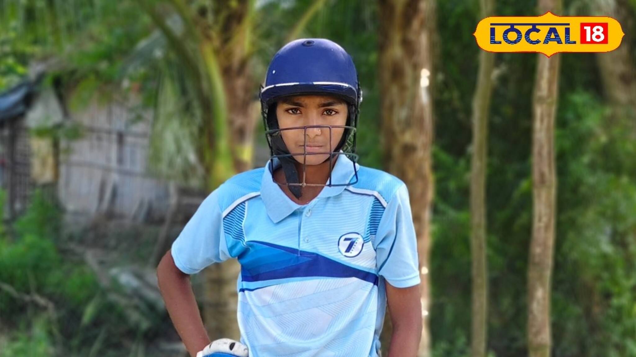 চোখে স্বপ্ন ভারতীয় দলের জার্সিতে খেলা,বাবা পুকুর পাড়ে,ক্ষেতের পাশে পিচ করে দিলেন মেয়েকে