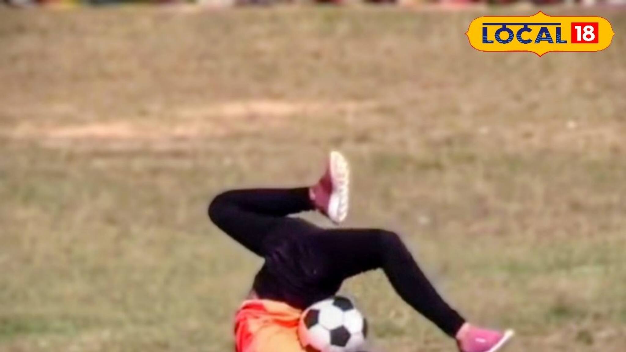 অসম্ভব নিয়ন্ত্রণ! মুগ্ধ করা জাগলিং, এবার বাঁকুড়া কাপালেন জাগলার বিপাশা বৈষ্ণব